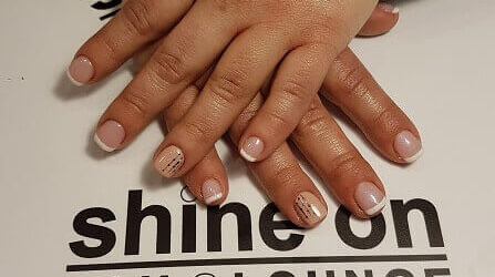 Γαλλικό Μανικιούρ ημιμόνιμο